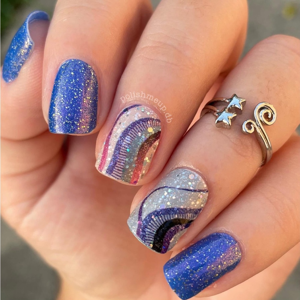 *Exclusive* Color Street: Cobalt Cascade | Blue Holographic Glitter Summer - Picture 12 of 13